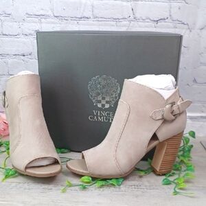 Vince Camuto Bernida Peep Toe Sandal NIB